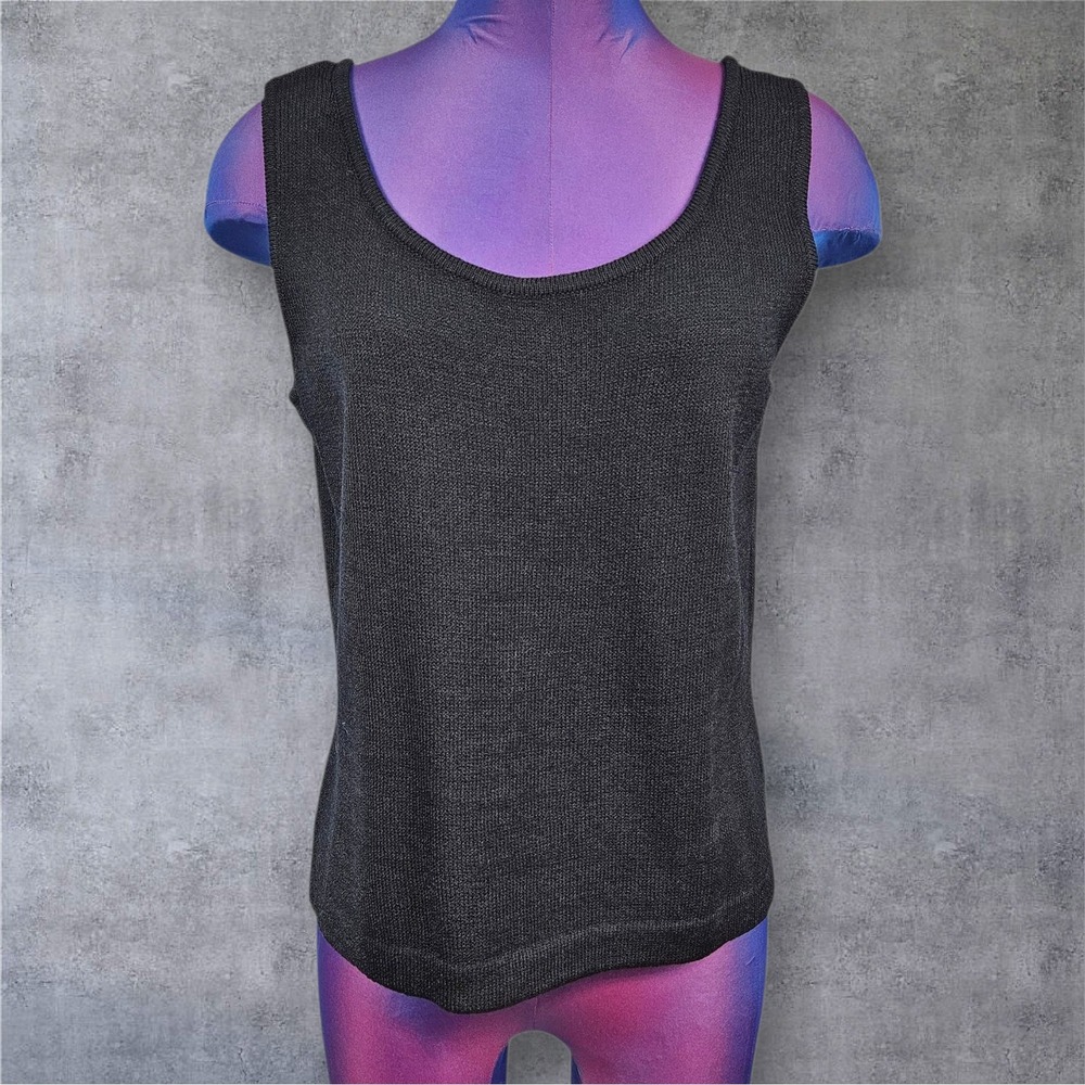 St. John Basics Tank‎ Top Knit Sleeveless Scoop Neck Black Small S USA Made A61